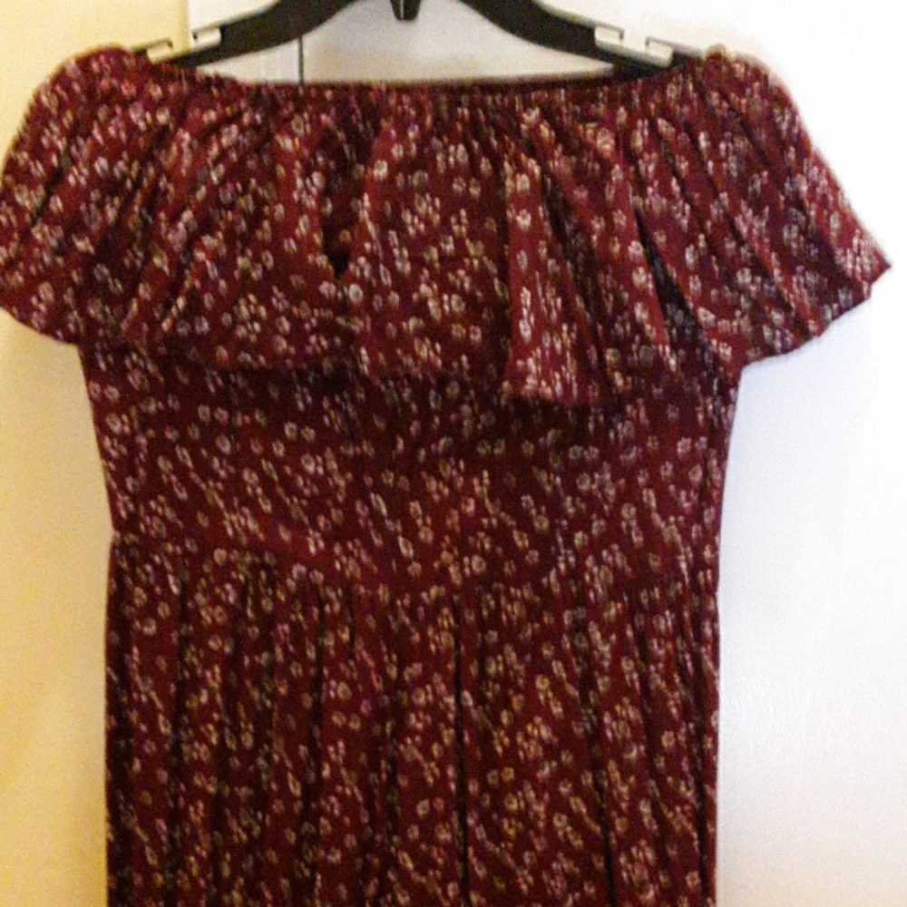 Off the shoulder dress - Picture 2 of 3